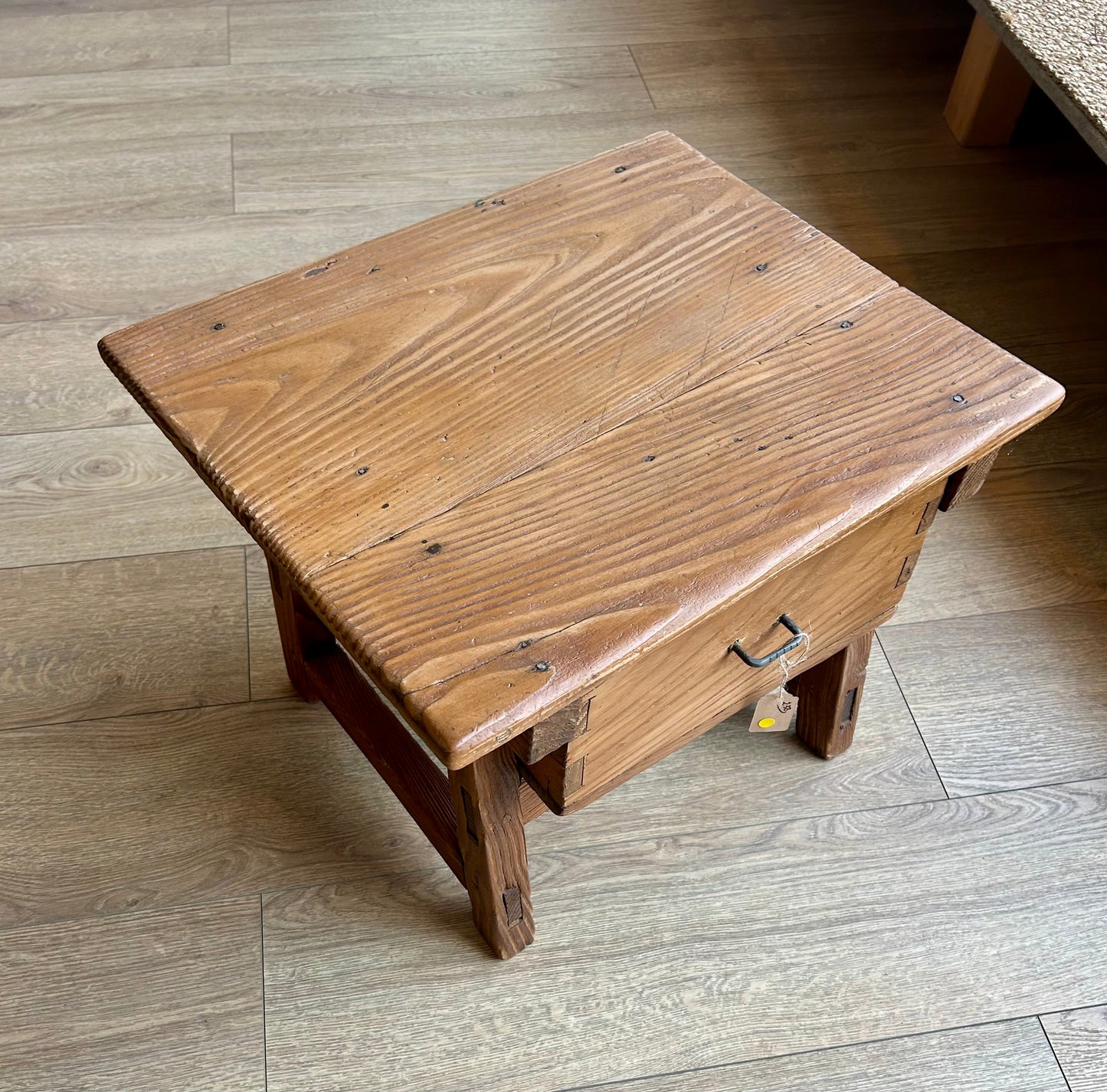 Table d’appoint (238)