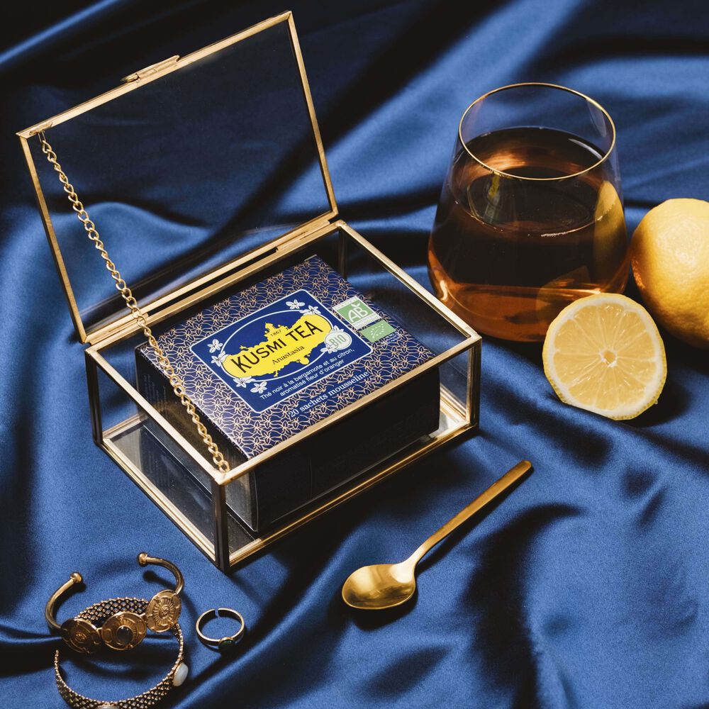 Anastasia Thé noir earl grey bio, citron - Boite de 20 sachets - Kusmi Tea