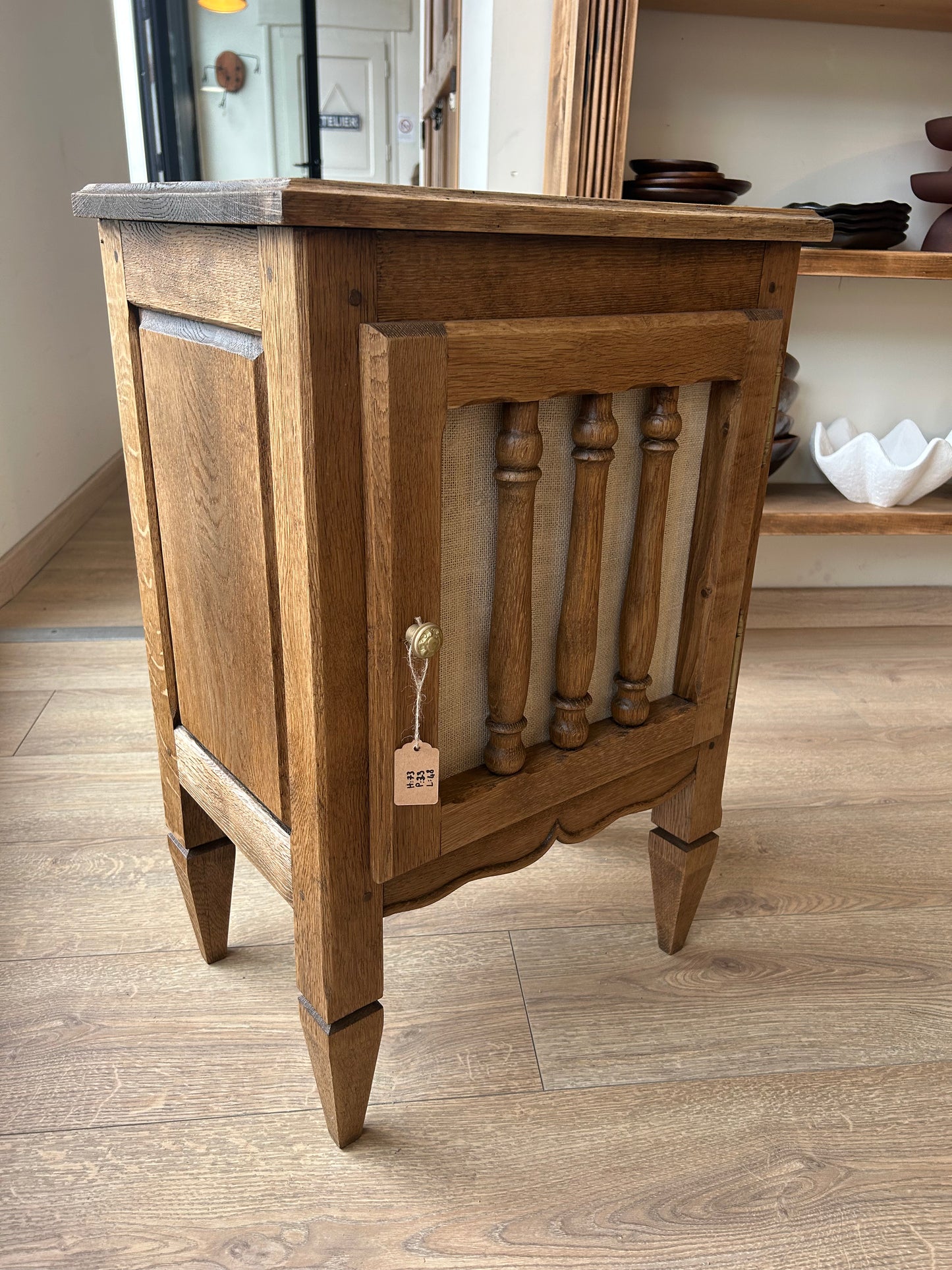 Table de chevet