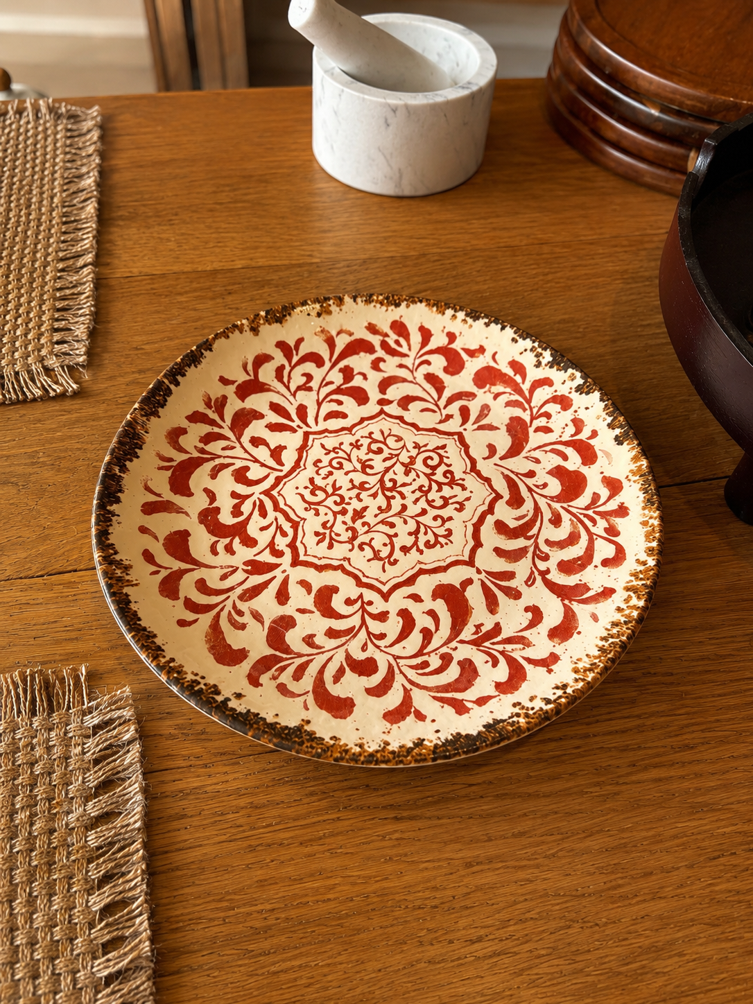 Assiette plate en porcelaine rouge 27cm PALAZZO