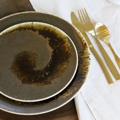 Assiette à dessert en porcelaine marron 21cm SATURNE